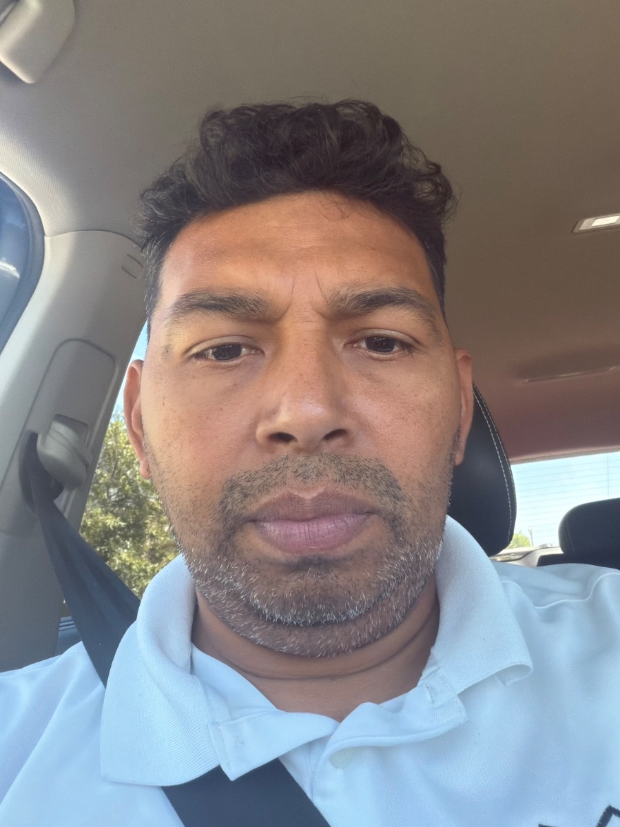Elmer Rivas